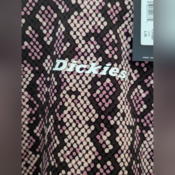 Women's Dickies Camden Cropped Long Sleeve T-Shirt NWT Snakeskin pattern - Picture 3 of 9